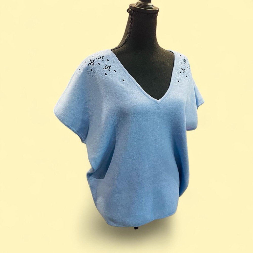 T TAHARI Viscose Blend Sweater Periwinkle Calm Blue Size Large NEW